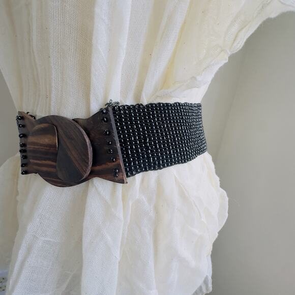 Women’s Vintage Indonesian Belt Black Seed Beads Starburst Pattern Wooden Buckle - Picture 4 of 8